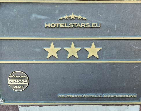 3 Sterne Hotel Waage Korbach Schild